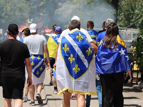 Sjajna atmosfera uoči meča protiv San Marina: Zenica u bojama BiH, poznati sastavi