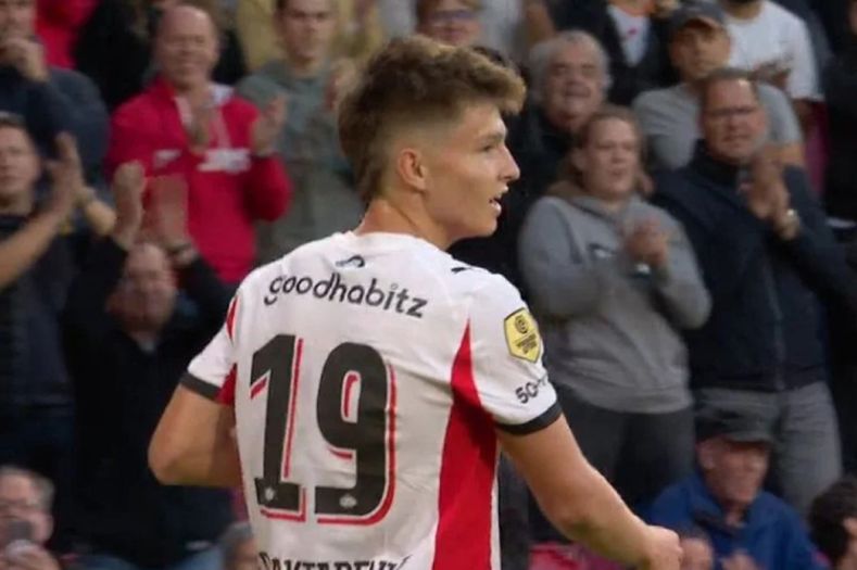Sjajni Bajraktarević za 20 minuta zabio dva gola za PSV