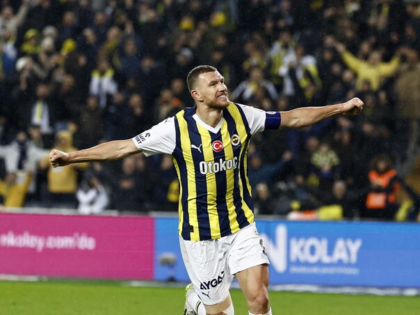 Sjajni Edin Džeko za poluvrijeme postigao hat-trick protiv Konyaspora!