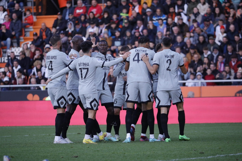 Sjajni Neymar golom i asistencijom spasio PSG kod Lorienta