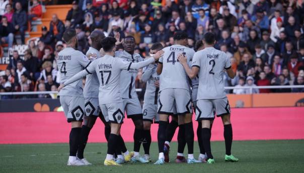 Sjajni Neymar golom i asistencijom spasio PSG kod Lorienta