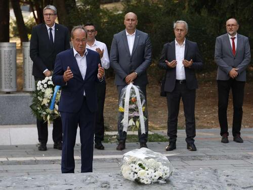 Sjećanje na šehide i borce: Položeno cvijeće povodom godišnjice Prvog korpusa ARBiH