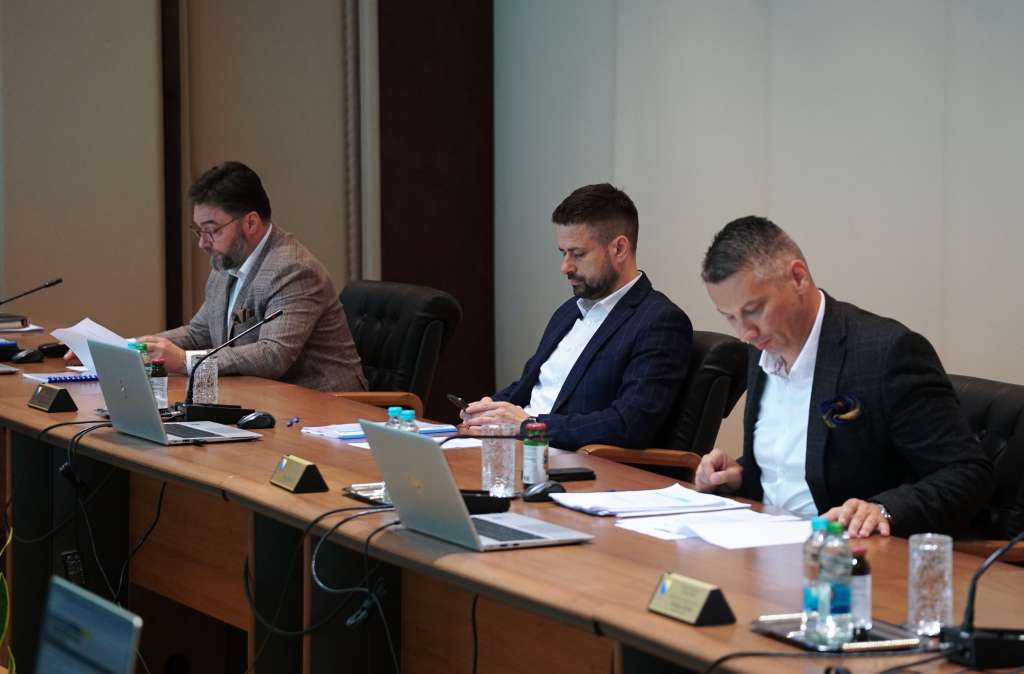 Sjednica Vijeća ministara BiH zbog bojkota ministara iz RS-a pomjerena za ponedjeljak