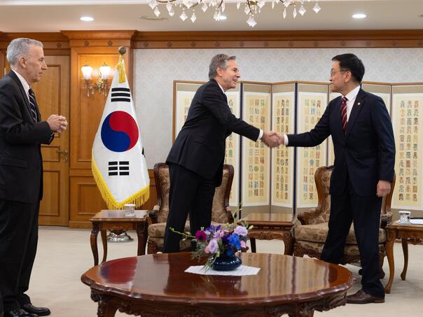 Sjeverna Koreja ispalila balistički projektil tokom posjete Blinkena Seulu