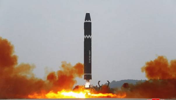 Sjeverna Koreja ispalila rakete koje mogu dosegnuti i do SAD-a