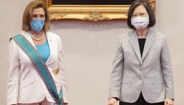 Sjeverna Koreja nazvala Pelosi najtežim razaračem mira
