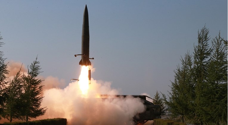Sjeverna Koreja testirala novi projektil, stigle osude iz SAD-a