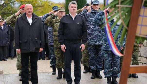 Škabrnja: Milanović i izaslanstva Sabora i Vlade odali počast žrtvama