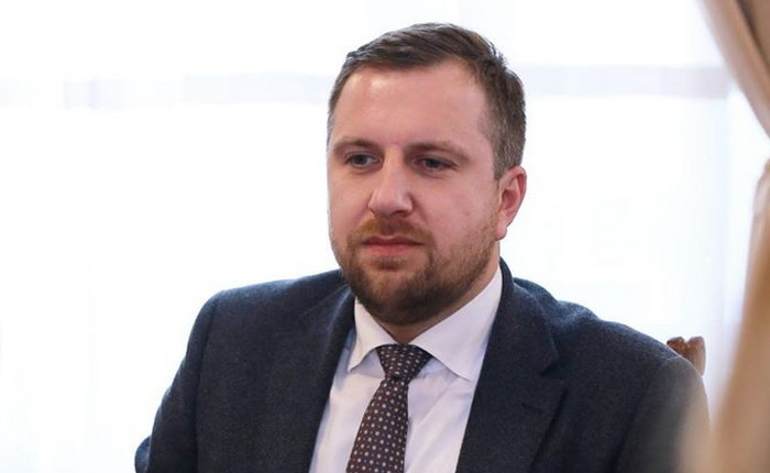 Skaka se odrekao 2/3 plate za pomoć najugroženijim