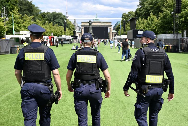 Skandal na Euru: Policija upucala osobu koja je prijetila navijačima