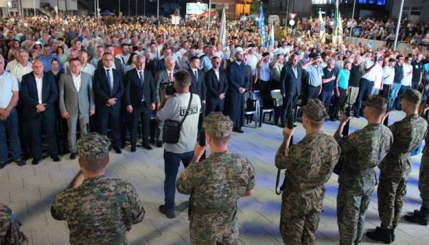 Skandal: Ružnić napustio manifestaciju u Bužimu zbog uskraćivanja obraćanja