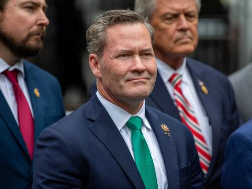 Skandal u Bijeloj kući: Trumpov sigurnosni savjetnik pred otkazom zbog propusta