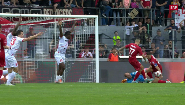 Skandalozna sudijska greška koštala dvostrukog prvaka poraza