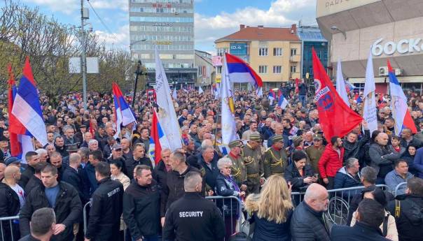 Skandalozno: Prijetnje smrću Christianu Schmidtu