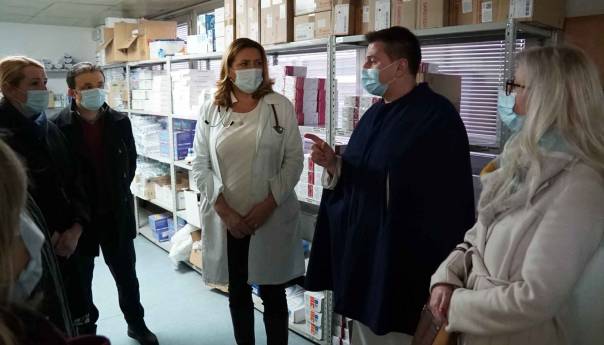 SKB Mostar dobio covid testove i zaštitnu opremu