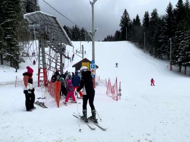 Ski centar 'Ponijeri' spreman za novu skijašku sezonu, čeka se novi snijeg
