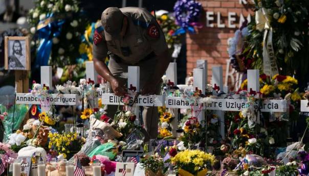 Školski odbor u Uvaldeu smijenio šefa policije nakon masovne pucnjave