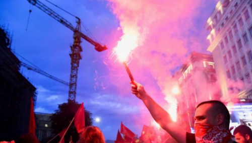 Skoplje: U neredima povrijeđeno desetine policajaca,