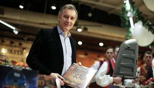 Škorina stranka kupila je od Škore 1479 starih Škorinih CD-ova