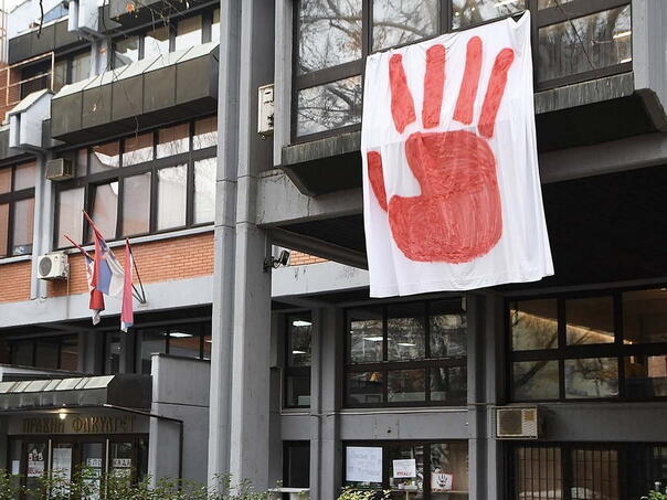 Skoro 40 fakulteta u Srbiji obustavilo rad zbog novosadske tragedije