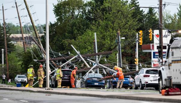 Skoro milion domaćinstava bez struje zbog oluje na jugu Kanade