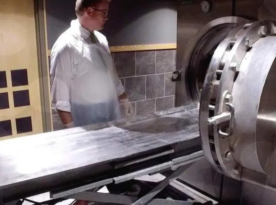 Škotska legalizovala "vodeno kremiranje": Ekološki izbor za oproštaj