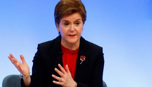 Škotska premijerka Sturgeon s podsmijehom ispratila ostavku Truss