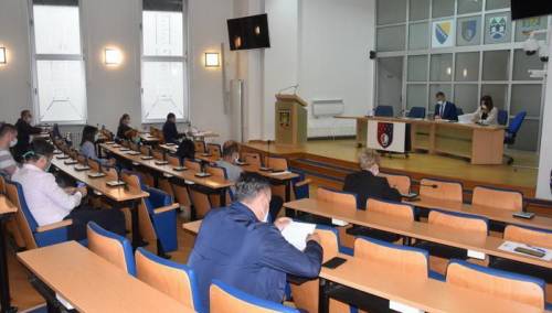 SKS: Zabrana zapošljavanja u kantonalne institucije