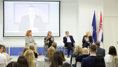 Skup u Zagrebu: Srbija mora odlučiti gdje je