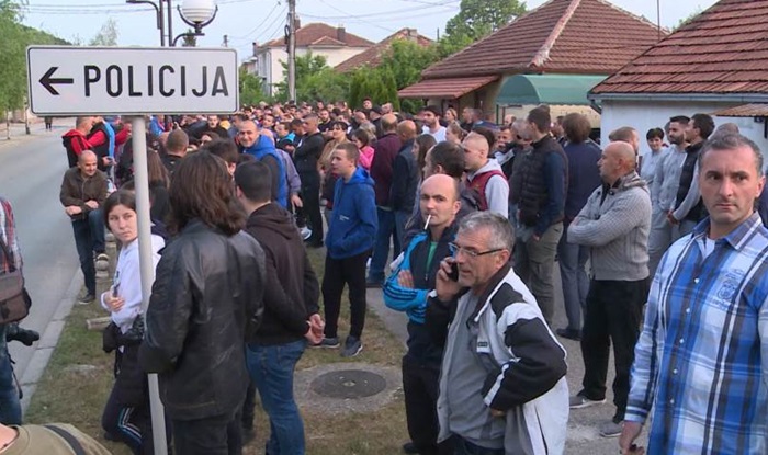 Skupovi u Nikšiću i Beranama uprkos zabrani kriznog štaba