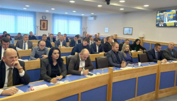 Skupština BPK Goražde rebalansom budžeta stvorila uslove za isplatu jednokratne naknade