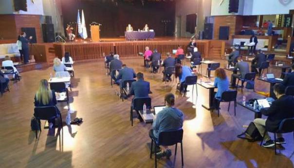 Skupština KS na hitnoj sjednici usvojila 28 zaključaka