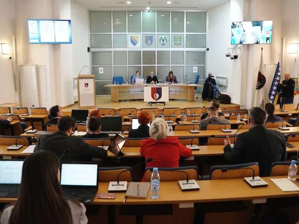 Skupština KS usvojila izmjene zakona koje uređuju prava boraca i porodilja