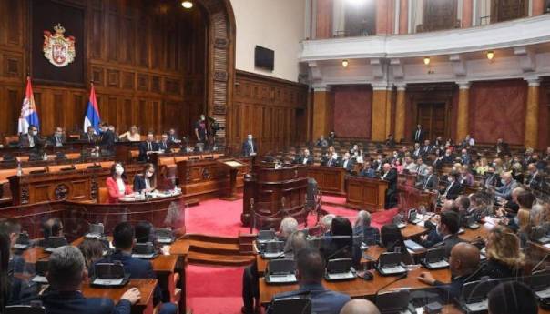 Skupština Srbije odbila da raspravlja o rezoluciji o genocidu u Srebrenici