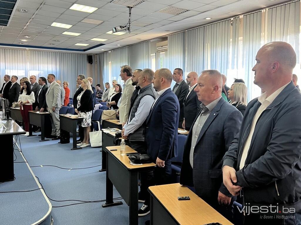 Skupština TK izmijenila zakon koji je tek usvojila: Doktori će zarađivati više od premijera