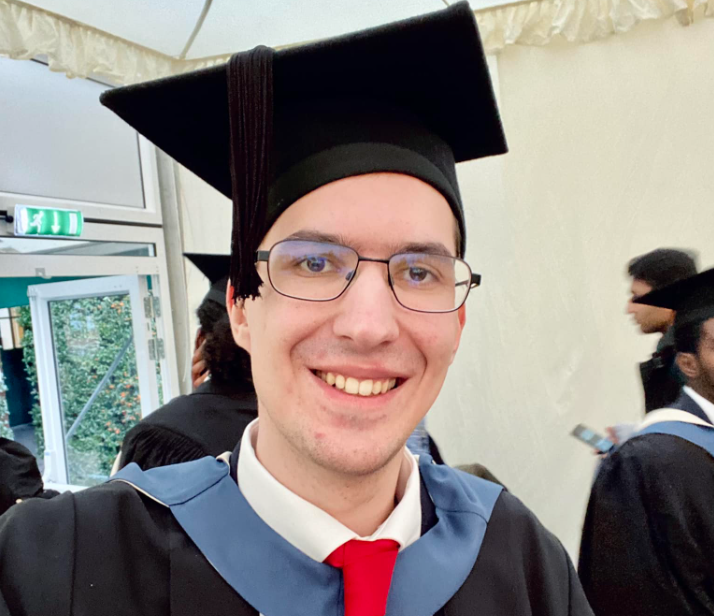 Sladić magistrirao: 'Koliko god me šamarala Bosna i dalje sam patriota'