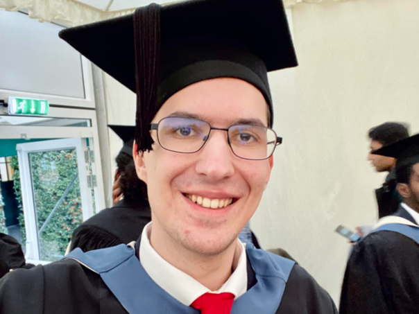 Sladić magistrirao: 'Koliko god me šamarala Bosna i dalje sam patriota'