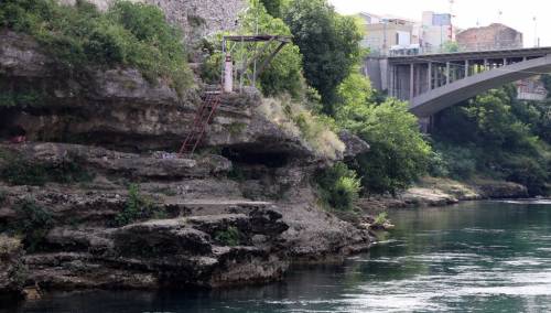 'Šlaufijada' se vraća u Mostar, niz Neretvu nogama, rukama i papučama