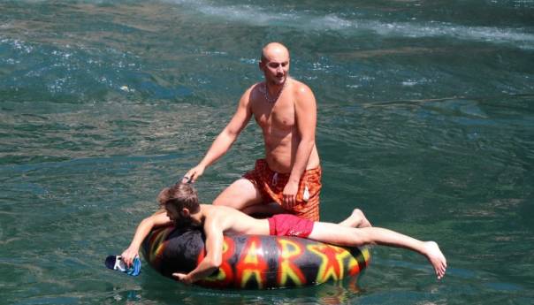 Šlaufijada se vratila u Mostar, pobjedu odnijeli Farik Repeša i Nidal Efica