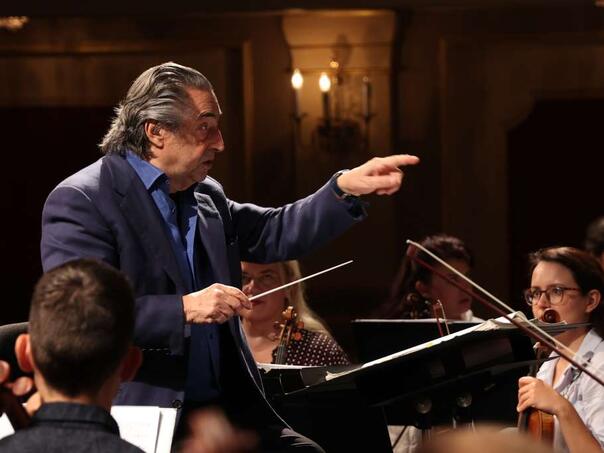Slavni Riccardo Muti večeras dirigira gala koncertom Sarajevske filharmonije