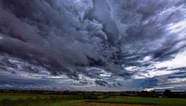 Slijedi period nestabilnog vremena, za vikend moguće prve pahulje