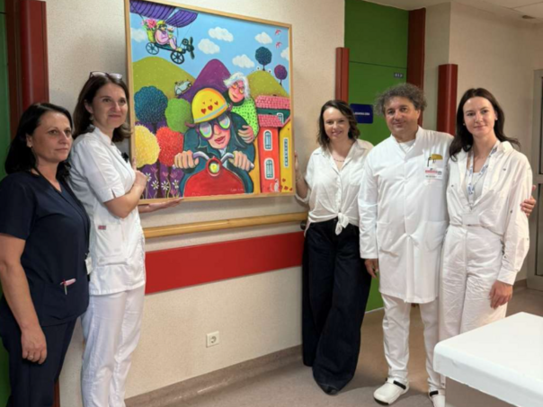 Slika Alene Gojak i Emila Sfere uljepšala dječije odjeljenje KCUS-a