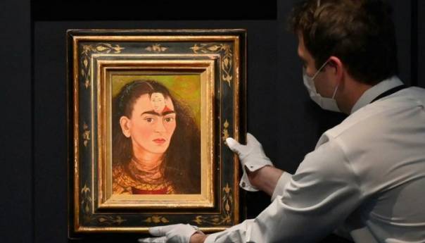 Slika umjetnice Fride Kahlo podata na aukciji za rekordnih 34,9 miliona dolara