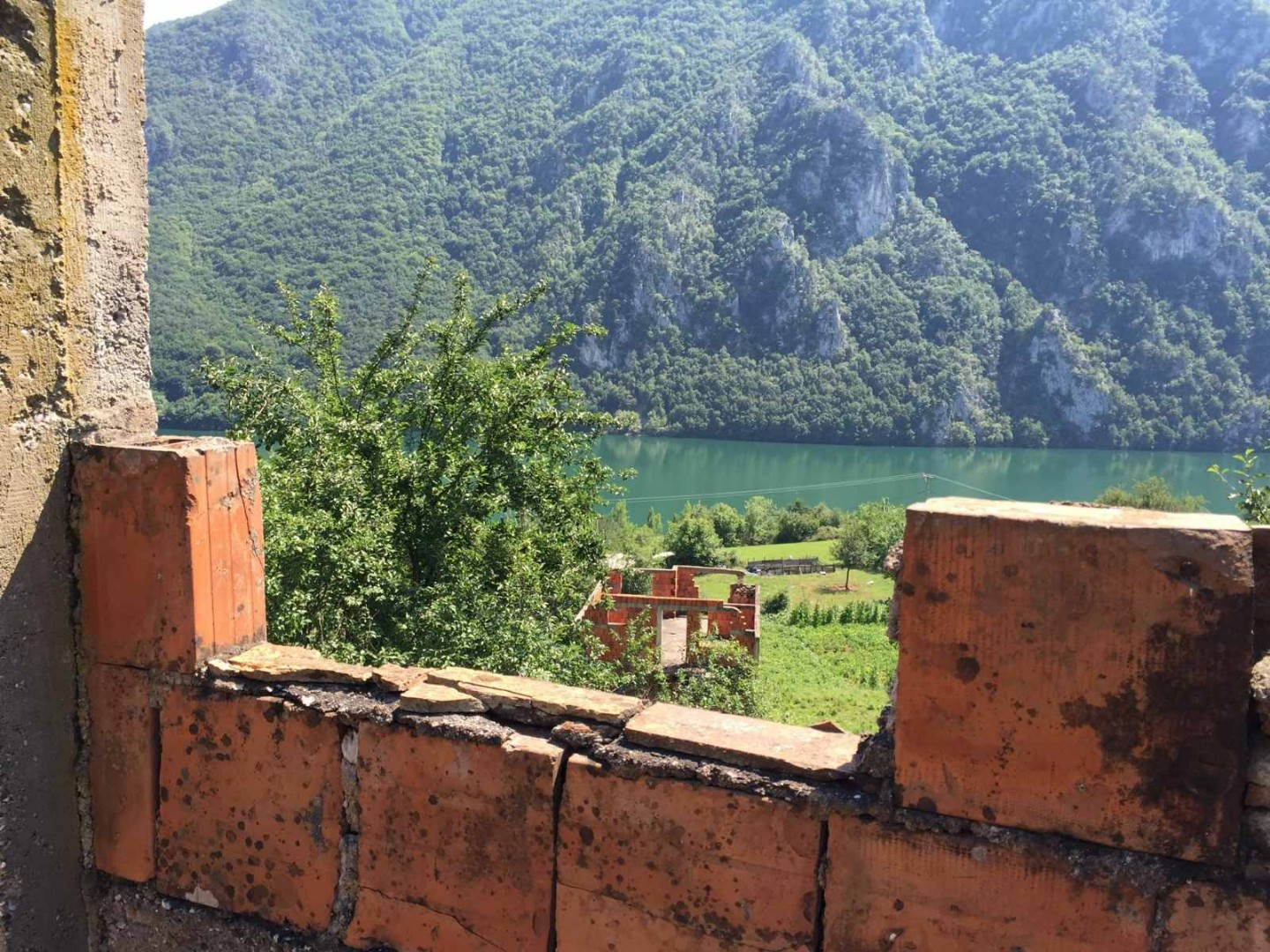 Slike iz sela Klotjevac i danas svjedoče o agresiji Srbije na BiH