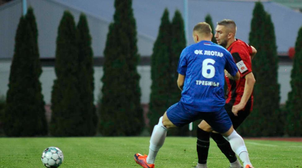 Sloboda sa igračem manje u finišu utakmice došla do boda na Policama