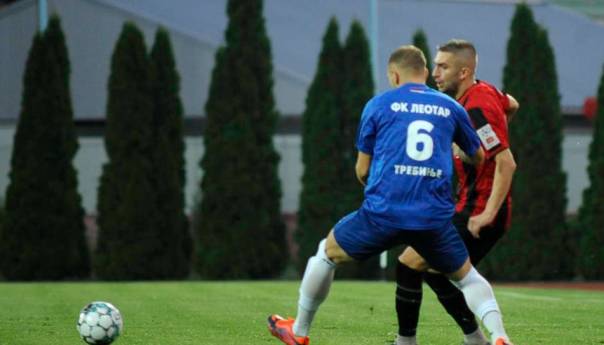 Sloboda sa igračem manje u finišu utakmice došla do boda na Policama