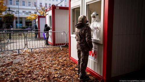 Slovačka naredila zatvaranje svih škola i većine prodavnica najmanje tri sedmice