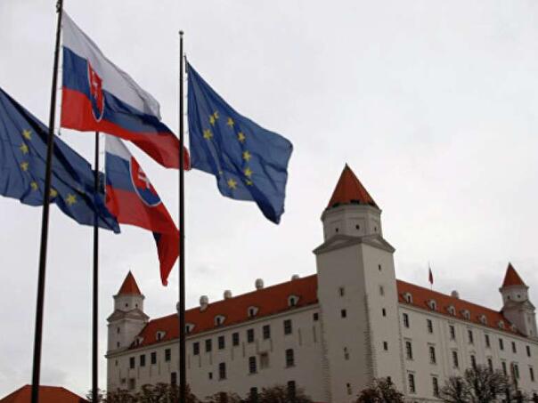 Slovačka opoziciona stranka SMER vodi u anketama uoči prijevremenih izbora