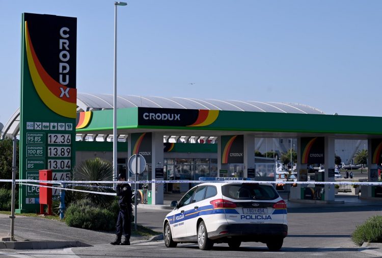 Slovenac se zabarakadirao na pumpi i pucao na policiju
