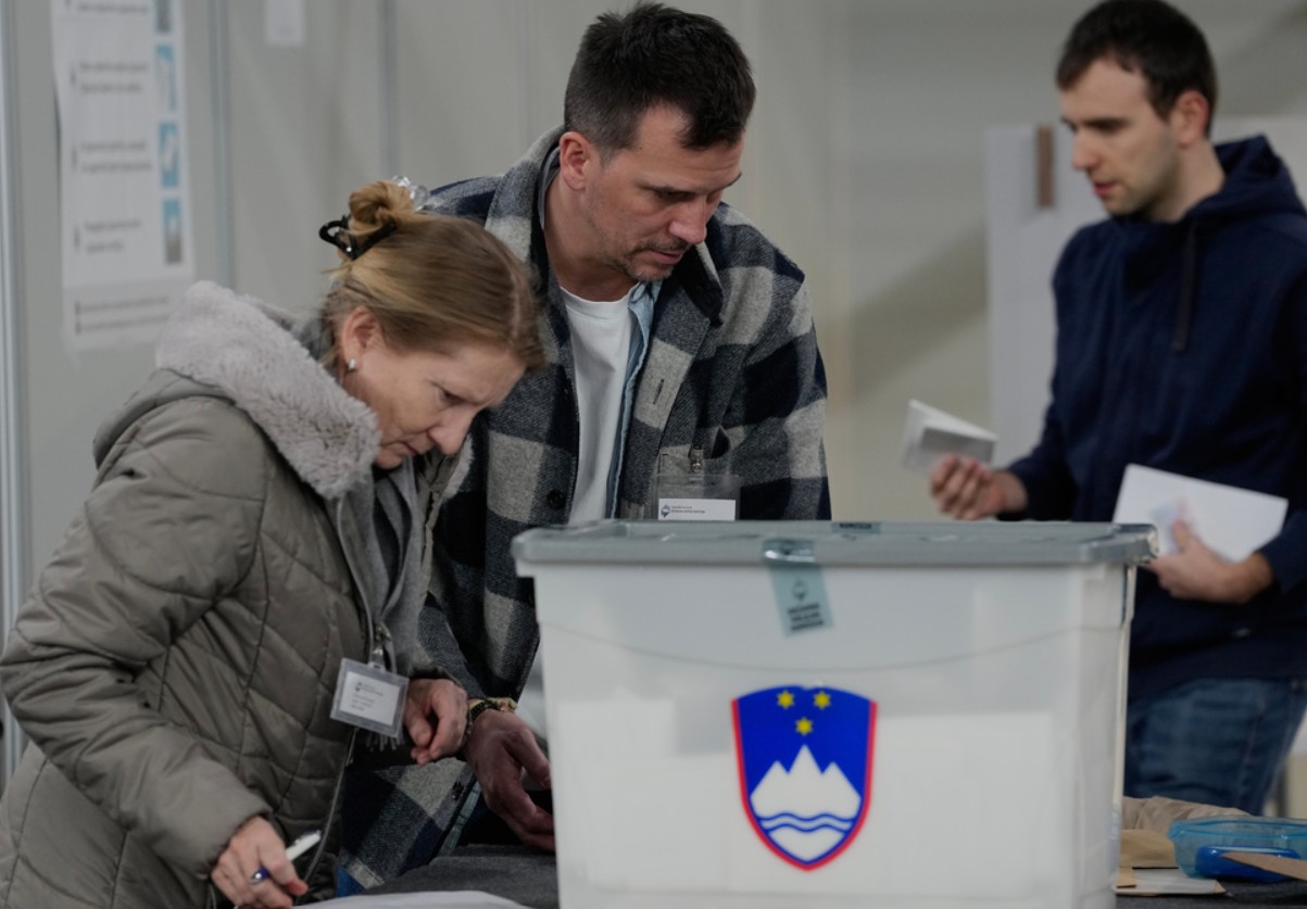 Slovenci danas na četiri referenduma: Hoće li Bosanci moći glasati?